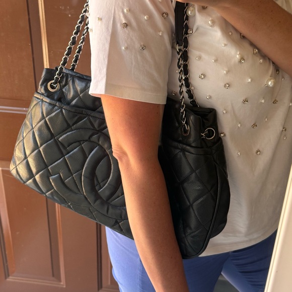 Chanel Black Quilted Leather Shopper Tote Shoulder Bag Silver Hardware - Picture 4 of 17